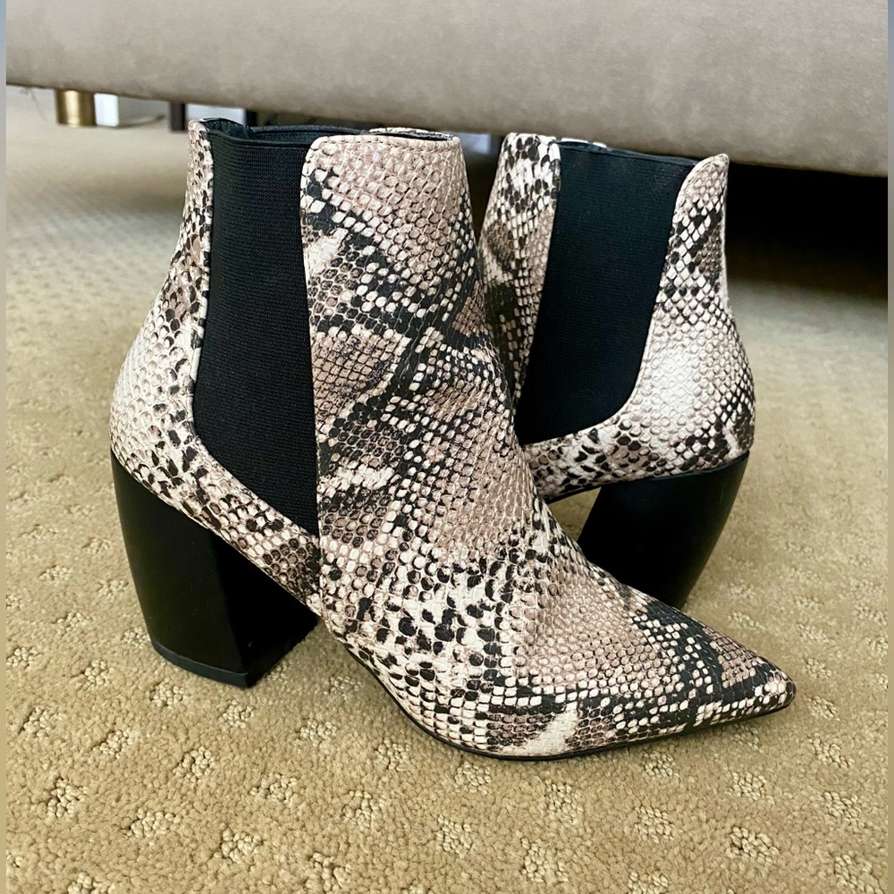 Qupid Boots